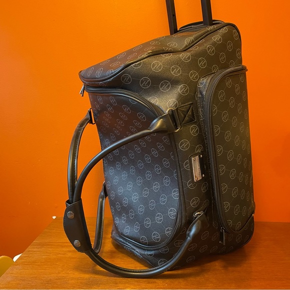 Adrienne Vittadini Duffel Roller Luggage, In Line Skate Wheels Luxury Travel Bag - Picture 4 of 10